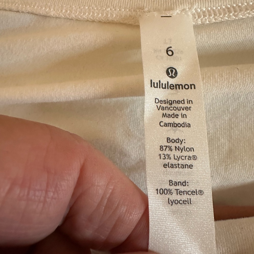 Lululemon oversized white long sleeved top - Picture 3 of 6